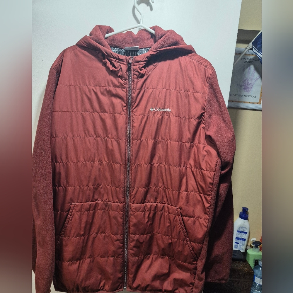 Redish  Columbia Light Weight Jacket Xl